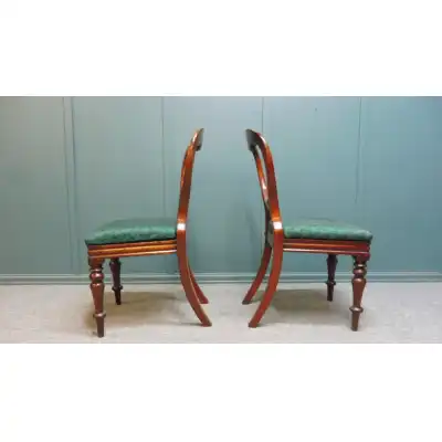 antikes Set von zehn Esszimmerstühlen