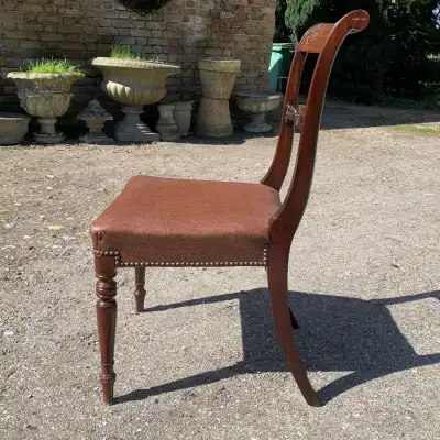 Set aus vier hochwertigen Regency-Mahagoni-Esszimmerstühlen