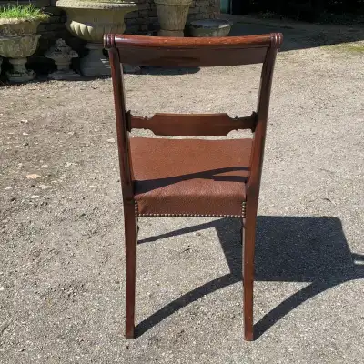 Set aus vier hochwertigen Regency-Mahagoni-Esszimmerstühlen