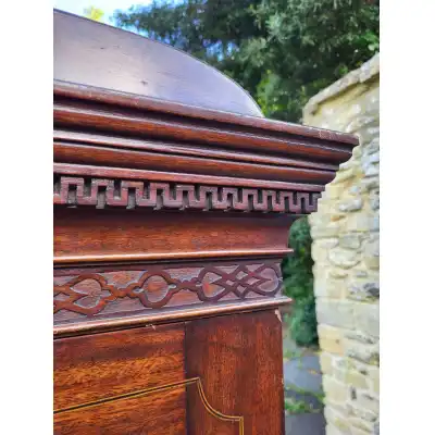 Hochwertiger Georgianischer Mahagoni-Kleiderschrank –