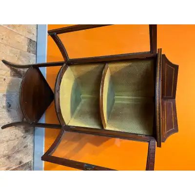 Edwardianischer Mahagoni-Eckvitrinenschrank mit Intarsien – Antik, ca. 1910