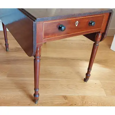 Regency Mahagoni Pembroke-Tisch mit 2 Schubladen & Teebox – Antik