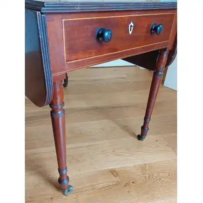 Regency Mahagoni Pembroke-Tisch mit 2 Schubladen & Teebox – Antik