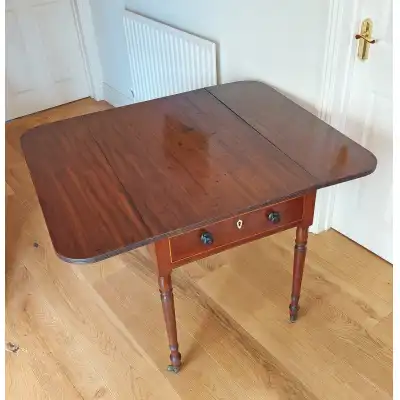 Regency Mahagoni Pembroke-Tisch mit 2 Schubladen & Teebox – Antik