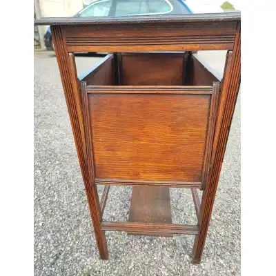 Art & Crafts Eichen-Beistelltisch mit klappbaren Seiten – Antik, ca. 1900