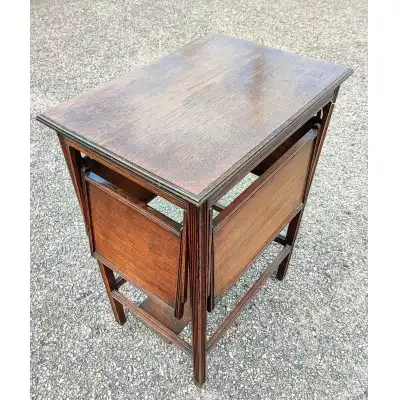 Art & Crafts Eichen-Beistelltisch mit klappbaren Seiten – Antik, ca. 1900