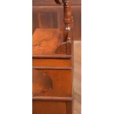 Edwardianischer Rasierständer aus Eiche – Antikes Schmuckstück für Ihr Zuhause 