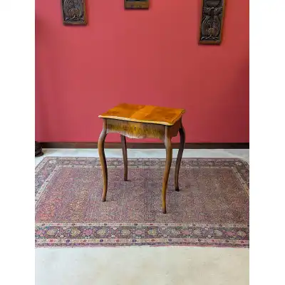 Antiker Französischer Schmink-Frisiertisch aus Walnuss – 19. Jahrhundert 