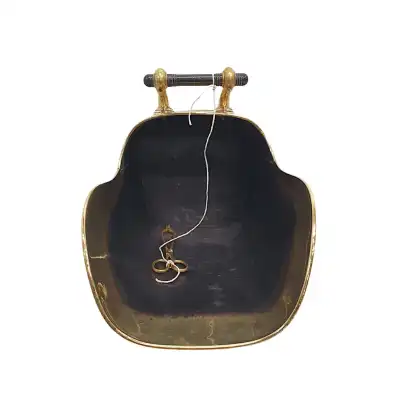 Kohlenkessel aus poliertem Messing des 19. Jahrhunderts