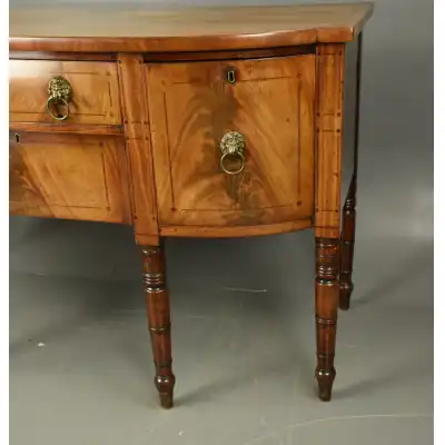 Georgian Mahogany Sideboard – Antikes Meisterwerk aus dem Jahr 1800