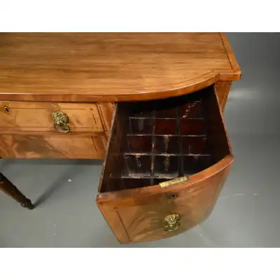 Georgian Mahogany Sideboard – Antikes Meisterwerk aus dem Jahr 1800