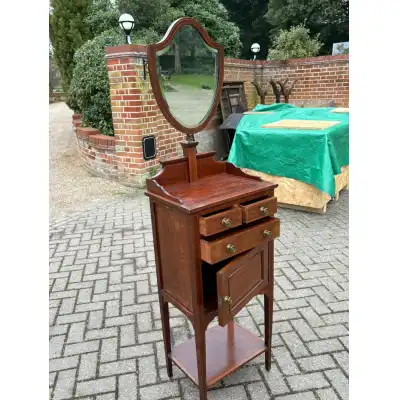Antiker Edwardianischer Mahagoni-Rasiertisch oder Rasierständer mit Satinholz-Einlegearbeiten – Ein Meisterwerk aus dem Jahr 1910