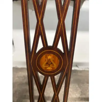 Paar edwardianischer Mahagoni-Schlafzimmerstühle