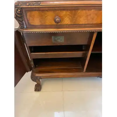Hochwertiges antikes Sideboard aus Maser-Walnuss von Maple & Co. – ca. 1920