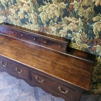 Antikes georgianisches Eichen-Sideboard – 18. Jahrhundert