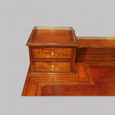 Edwardianischer Satinholz-Schreibtisch mit Intarsien – Antik ca. 1900