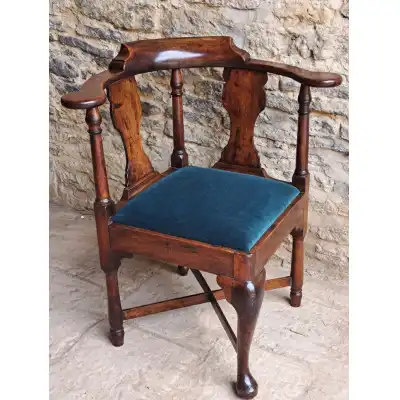 Antiker Queen Anne Mahagoni-Eckstuhl – ca. 1740