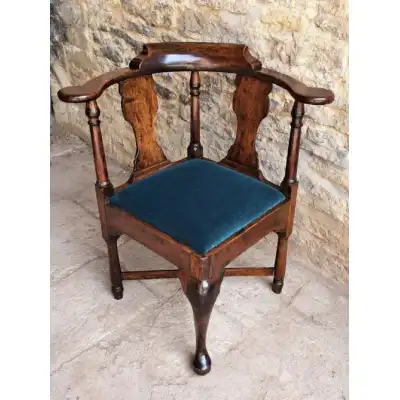 Antiker Queen Anne Mahagoni-Eckstuhl – ca. 1740