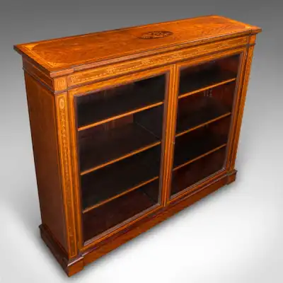 Großer antiker englischer Vitrinenschrank – Edwardianische Epoche, ca. 1910