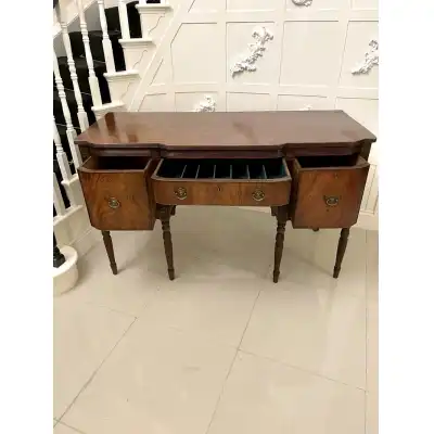 Antikes George III Mahagoni-Breakfront-Sideboard – 18. Jahrhundert