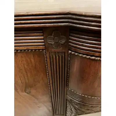 Antikes George III Mahagoni-Breakfront-Sideboard – 18. Jahrhundert