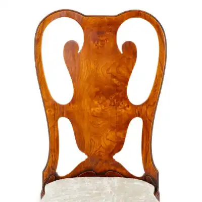 Set aus 12 Queen Anne Esszimmerstühlen aus Ulme – Stil von Giles Grendey