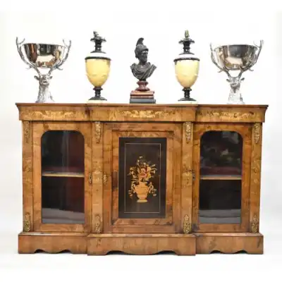 Antikes viktorianisches Sideboard aus Nussbaum mit Intarsien (ca. 1860)