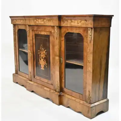 Antikes viktorianisches Sideboard aus Nussbaum mit Intarsien (ca. 1860)