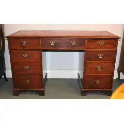 Antiker Mahagonischreibtisch aus der Viktorianischen Ära
