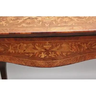 Sekretär mit Marqueterie