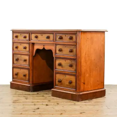 Ein klassischer Mahagoni-Schreibtisch aus der Edwardianischen Ära