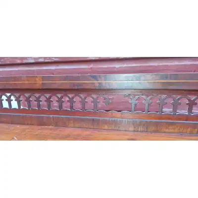 Antikes Paar Sideboards aus Walnuss