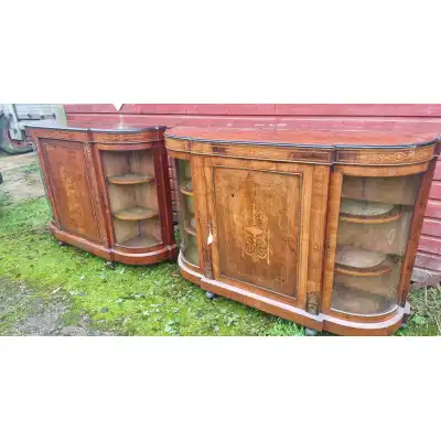 Antikes Paar Sideboards aus Walnuss