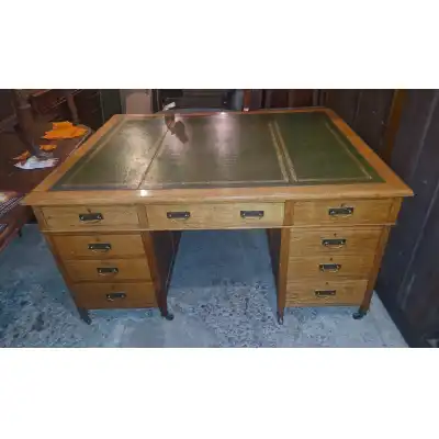 Antiker Partners-Schreibtisch aus Eiche