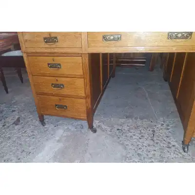 Antiker Partners-Schreibtisch aus Eiche