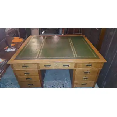 Antiker Partners-Schreibtisch aus Eiche