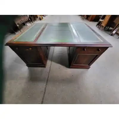 Viktorianischer Schreibtisch aus mahagoni