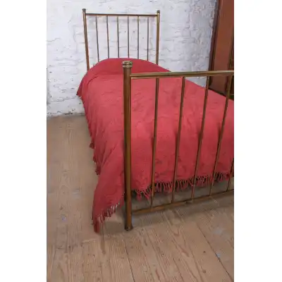 Antikes Einzelbett