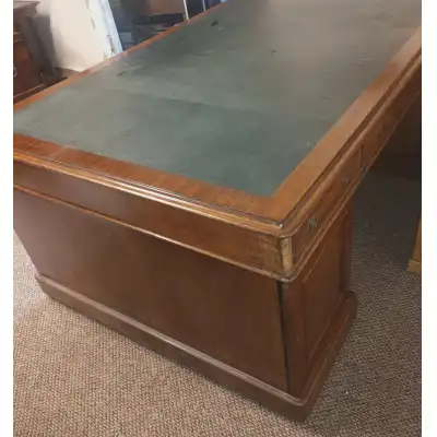 Spätviktorianischer Schreibtisch aus Mahagoni