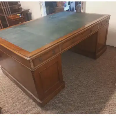 Spätviktorianischer Schreibtisch aus Mahagoni
