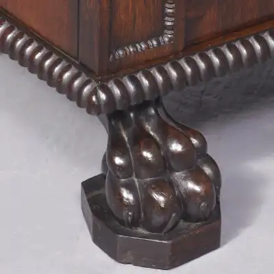 Antiker Büscherschrank 