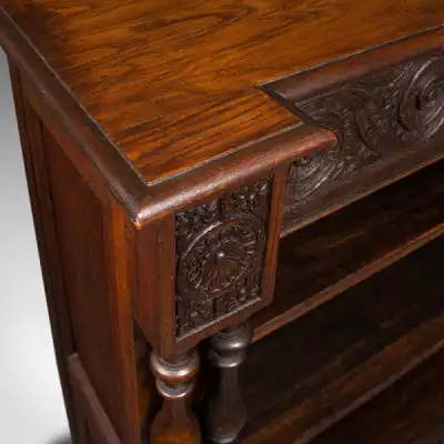 Offenes Bücherregal aus Eiche