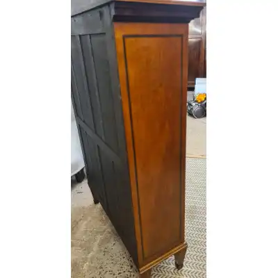 Viktorianisches Bücherregal 