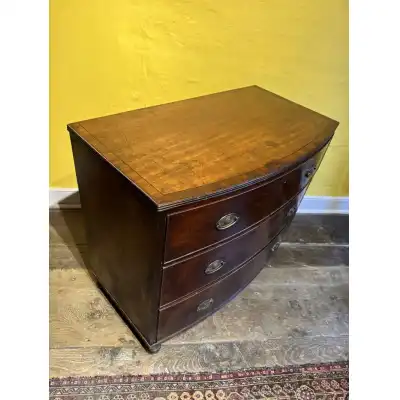 Antike Kommode aus Mahagoni