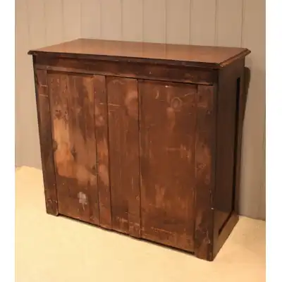 Antike Kommode aus Kirschholz