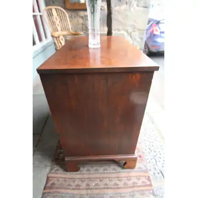 Georgianische Kommode aus Mahagoni