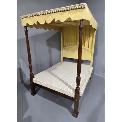 Antikes Kingsize-Bett   Posterbed 