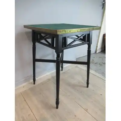 Antiker Beistell-Lampentisch
