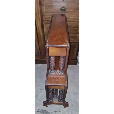 Antiker Klappbarer-Teetisch