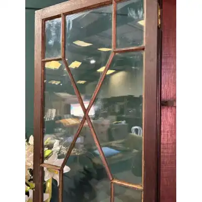 Antiker Eckvitrinenschrank